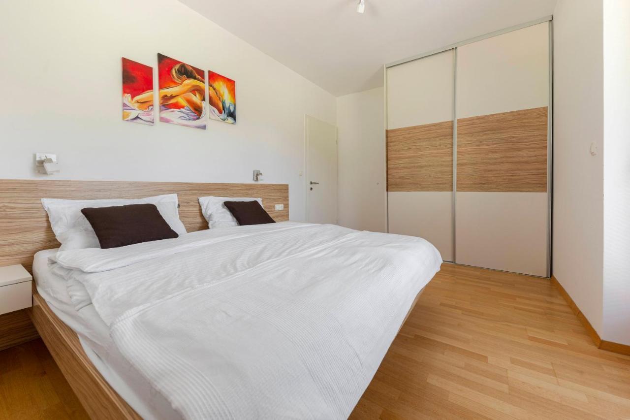 Sunee Apartment ครานสกา โกรา ภายนอก รูปภาพ